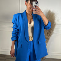 Calça azul com Cinto