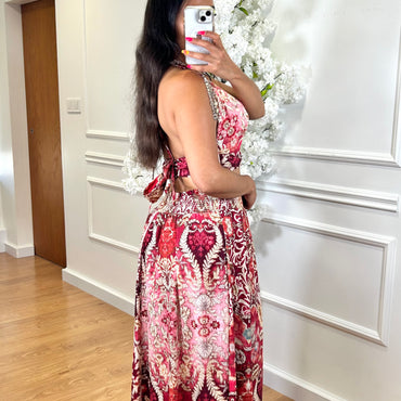 Conjunto Top + Saia com estampado em Bordo