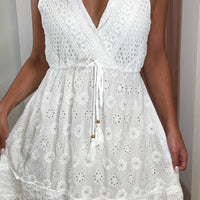 Vestido Curto de alça Larga