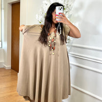 Vestido Midi oversize com folho na manga Camel