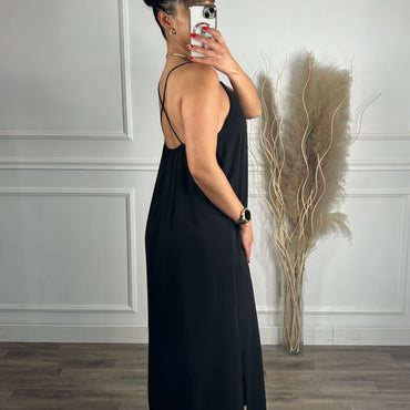 Vestido de Alças Cruzadas Preto