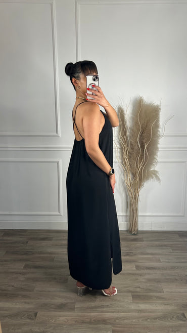Vestido de Alças Cruzadas Preto