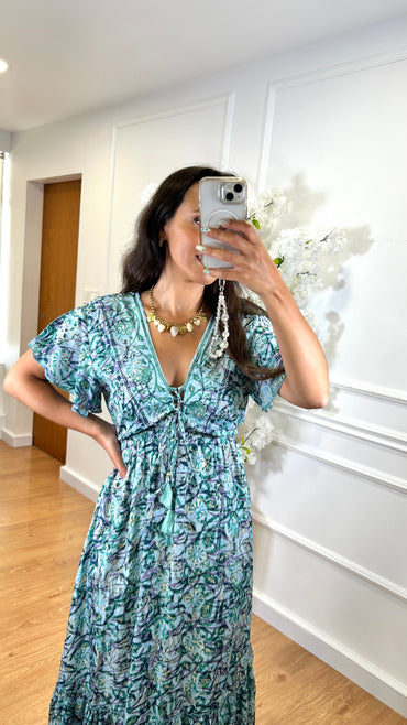 Vestido Indiano Com Manga Verde e Azul