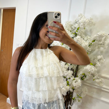 Top de Renda com Folhos em branco
