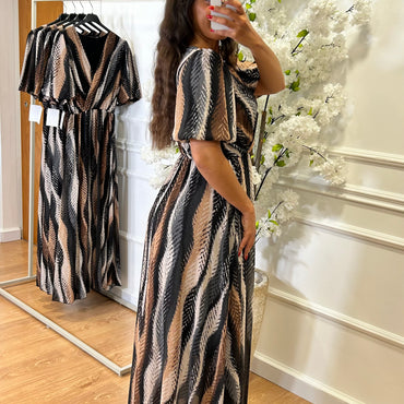 Vestido com manga Tons de preto e Castanho