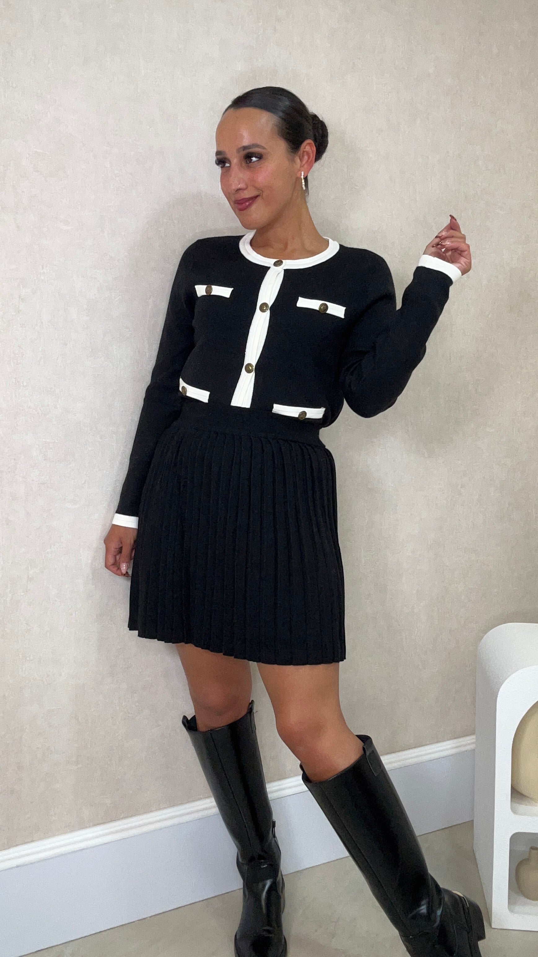 Conjunto Cardigan + Top 2 cores Preto com branco