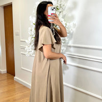 Vestido Midi oversize com folho na manga Camel