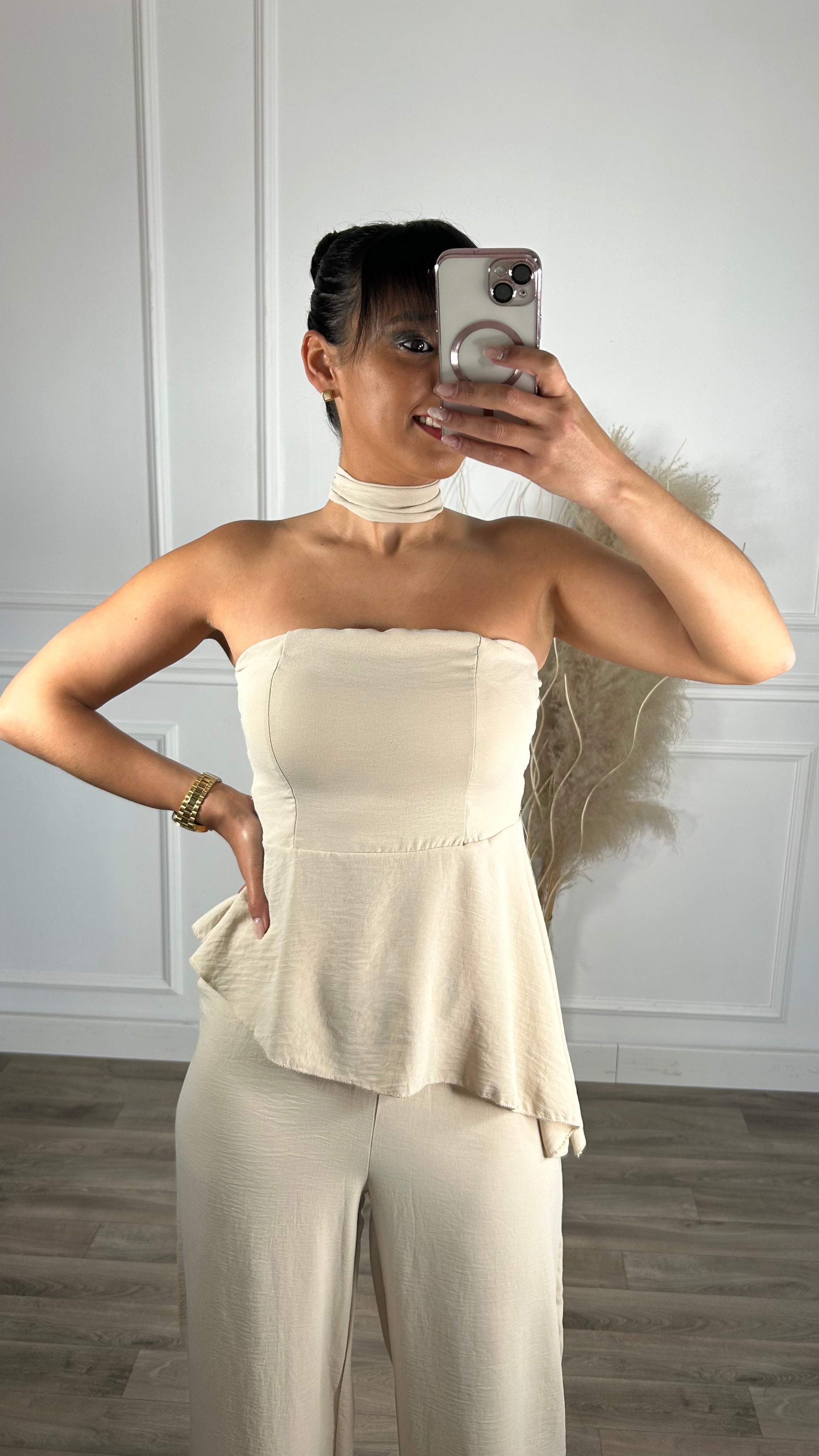 Conjunto Top Assimétrico + Pantalona Bege