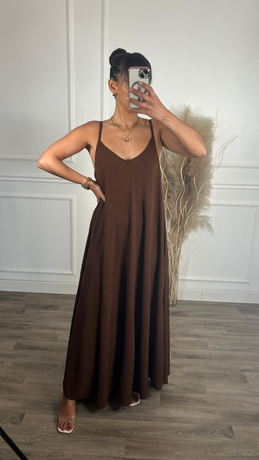 Vestido oversize de alças Castanho
