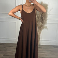 Vestido oversize de alças Castanho