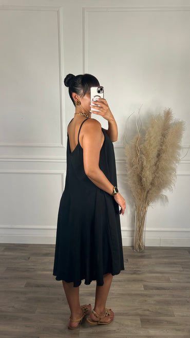 Vestido oversize de alças Midi Preto