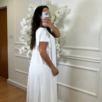 Vestido oversize com folho na manga em Branco