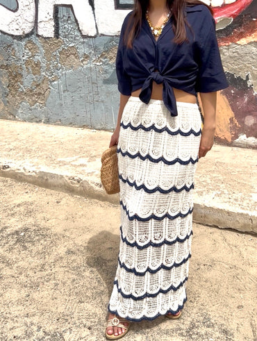 Saia de Croché Bege e azul marinho