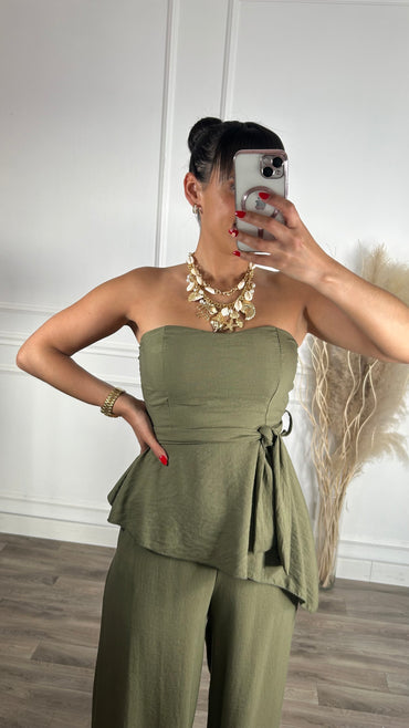 Conjunto Top Assimétrico + Pantalona Verde Seco