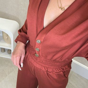 Conjunto Blusa com botões dourados+ Pantalona Tijolo