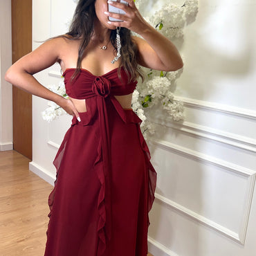 Vestido elegante em Bordo