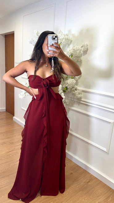 Vestido elegante em Bordo