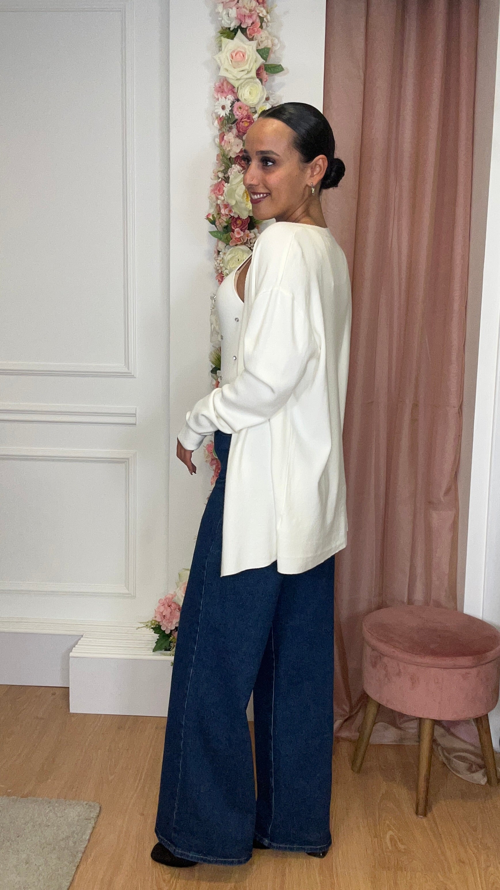 Conjunto Top com brilhos + Casaco Branco